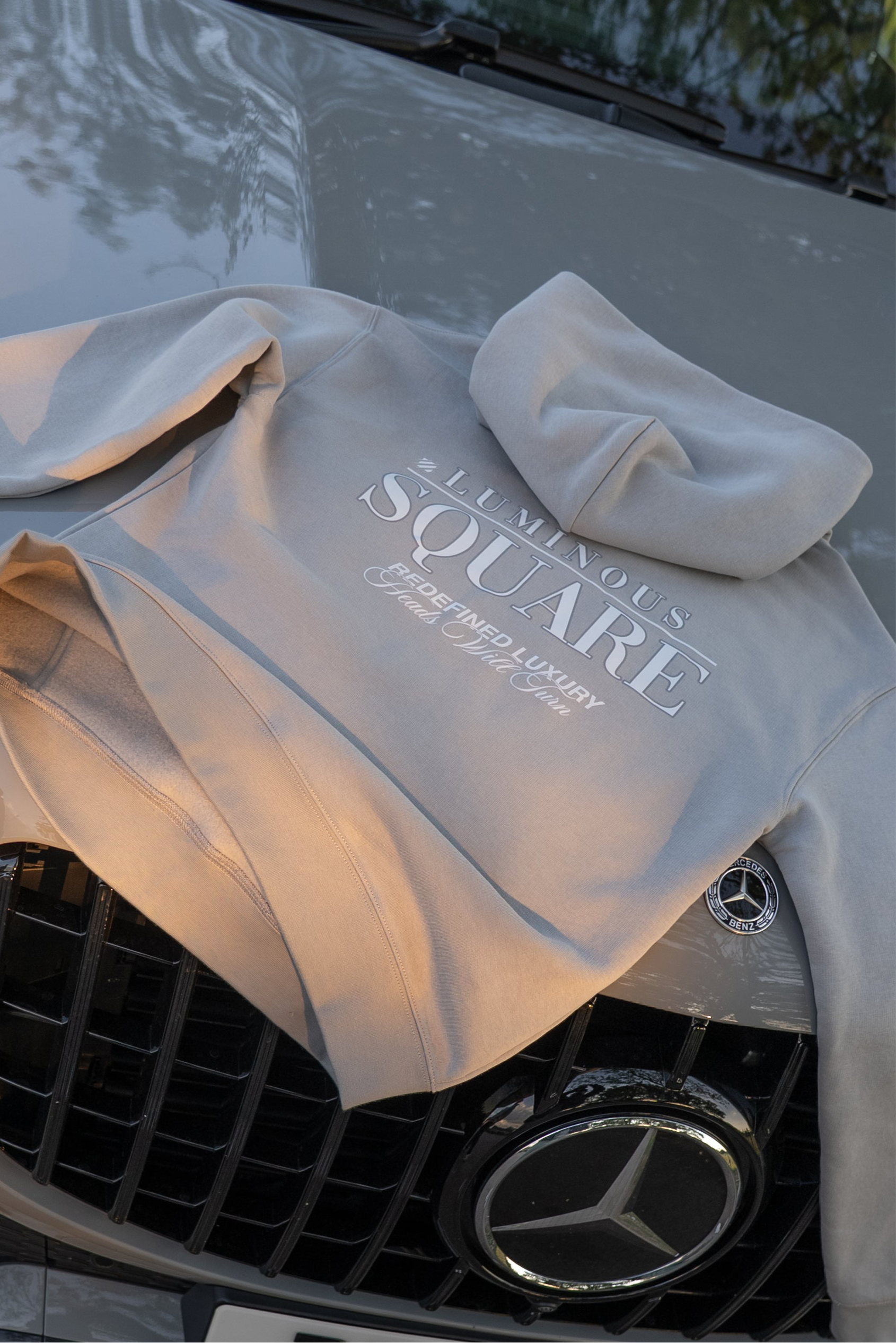 STAPLE HOODIE - GREY